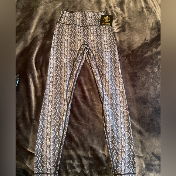 Til You Collapse Womens Leggings - Picture 5 of 8